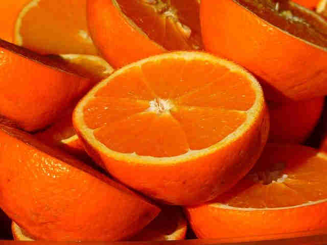 Orange à jus bio - Image par LoggaWiggler de Pixabay